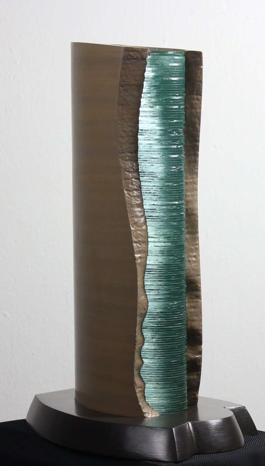 Glass core, front